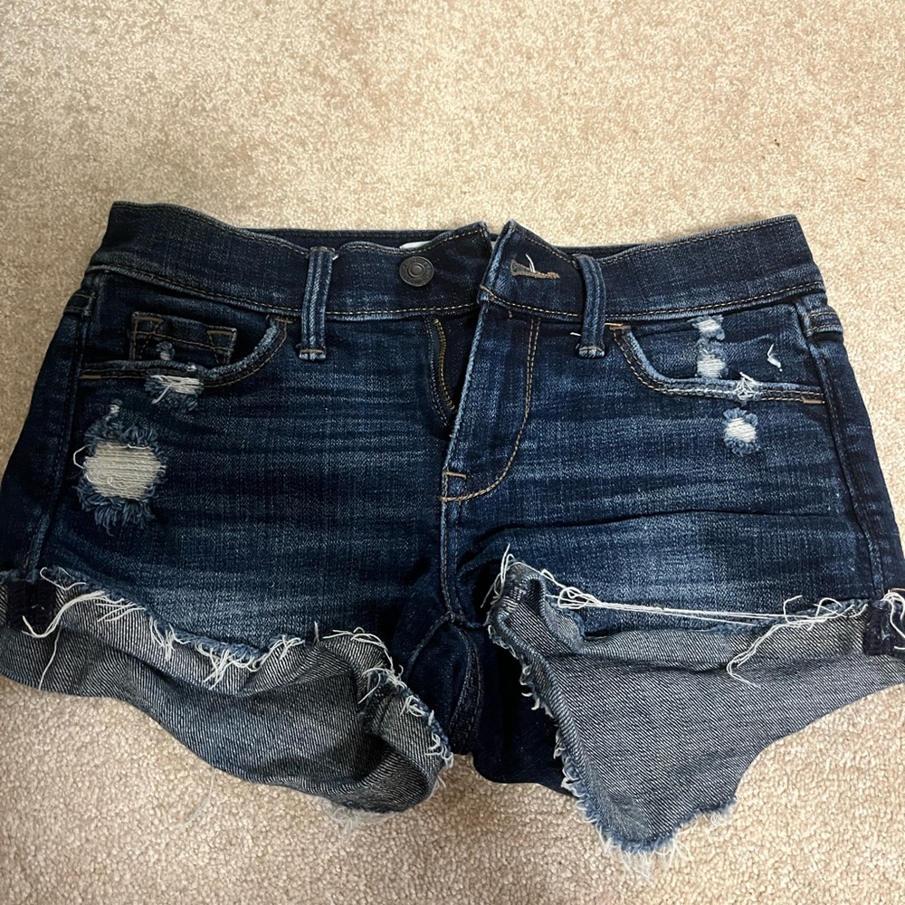 Abercrombie & fitch low rise shorts size 00